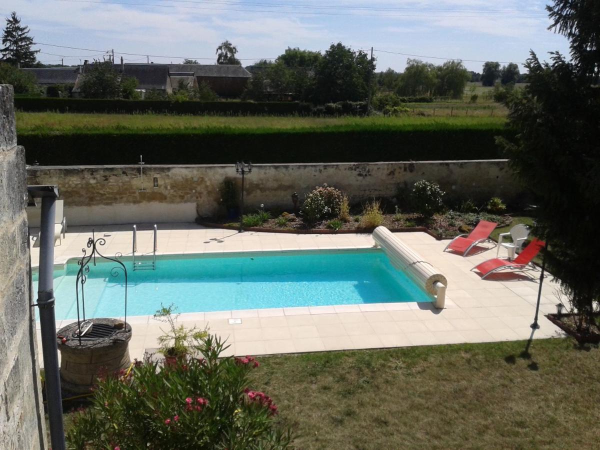 La Recre Bed & Breakfast Restigne Exterior photo